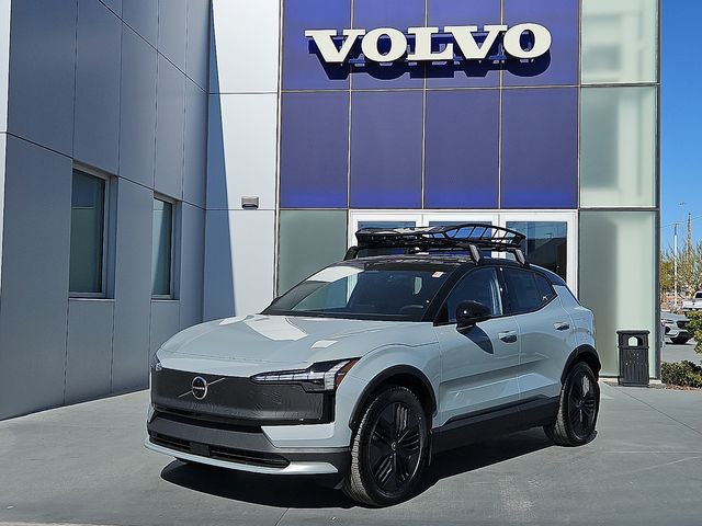 2026 Volvo EX30 Twin Motor Cross Country Ultra's photo