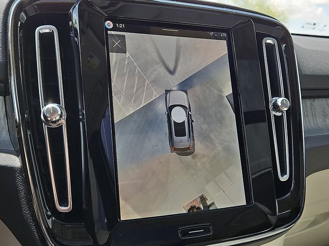 2026 Volvo XC40 Plus - Photo 22