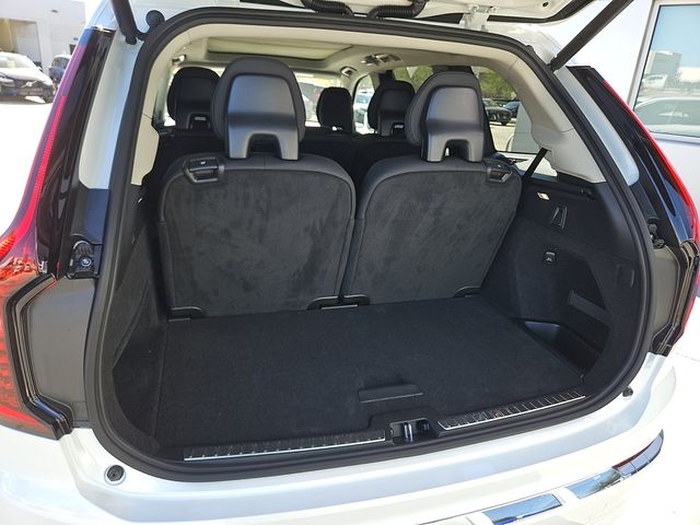 2026 Volvo XC90 Core - Photo 13
