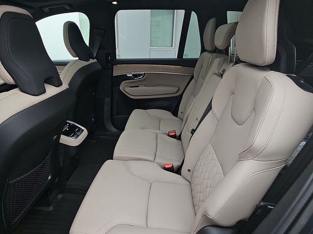 2026 Volvo XC90 Plus - Photo 14