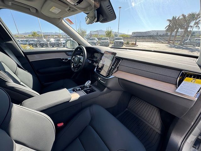 2025 Volvo XC90 Plus - Photo 41