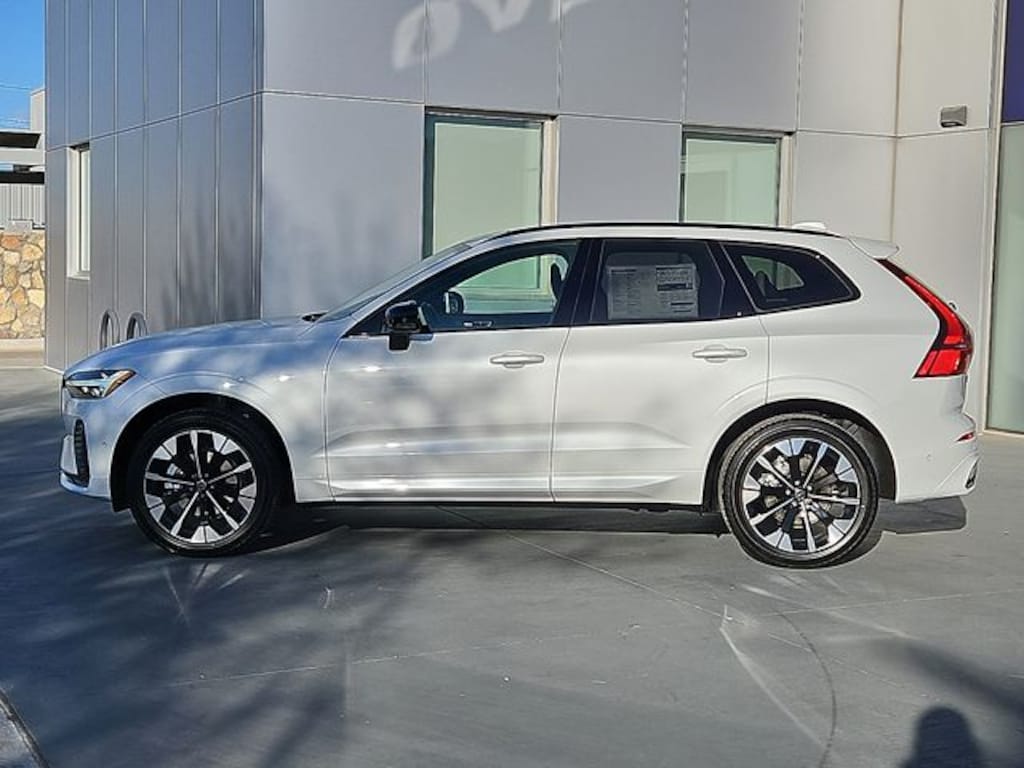 New 2026 Volvo XC60 B5 Plus SUV