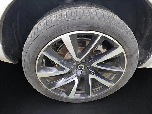 2023 Volvo XC90 B5 AWD Plus photo 3