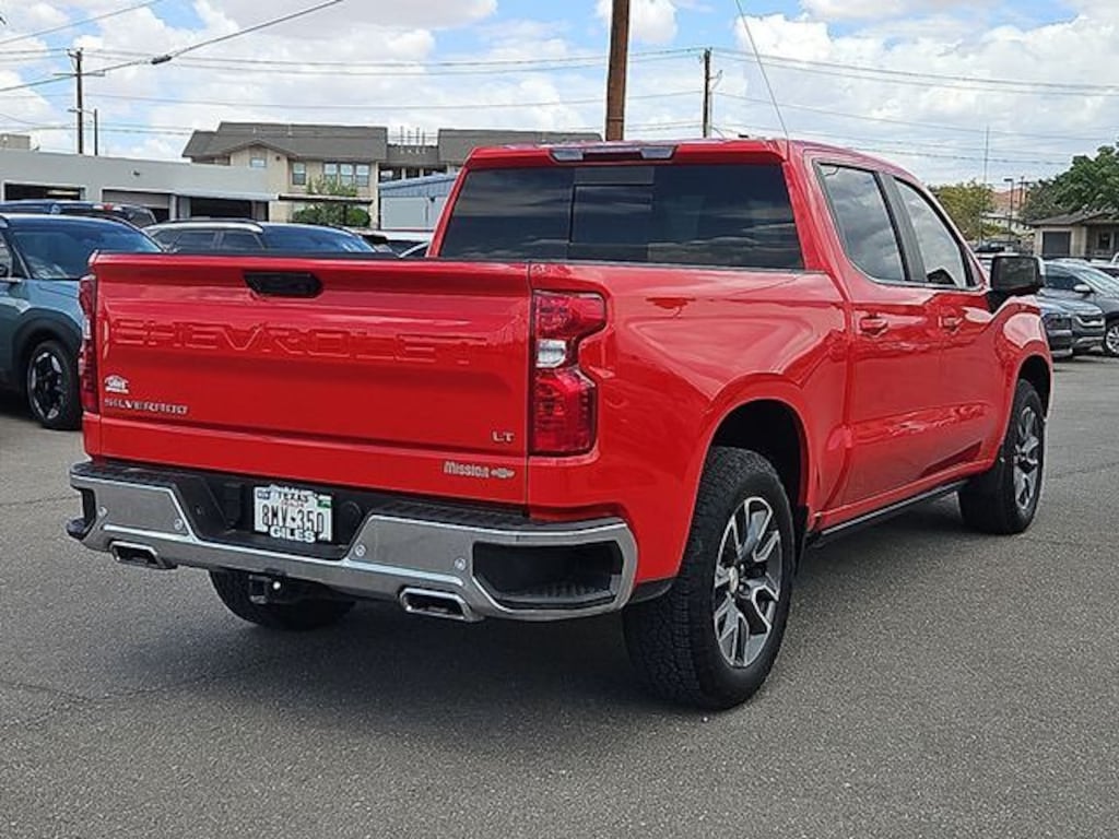 Used 2025 Chevrolet Silverado 1500 LT w/1LT Truck Crew Cab
