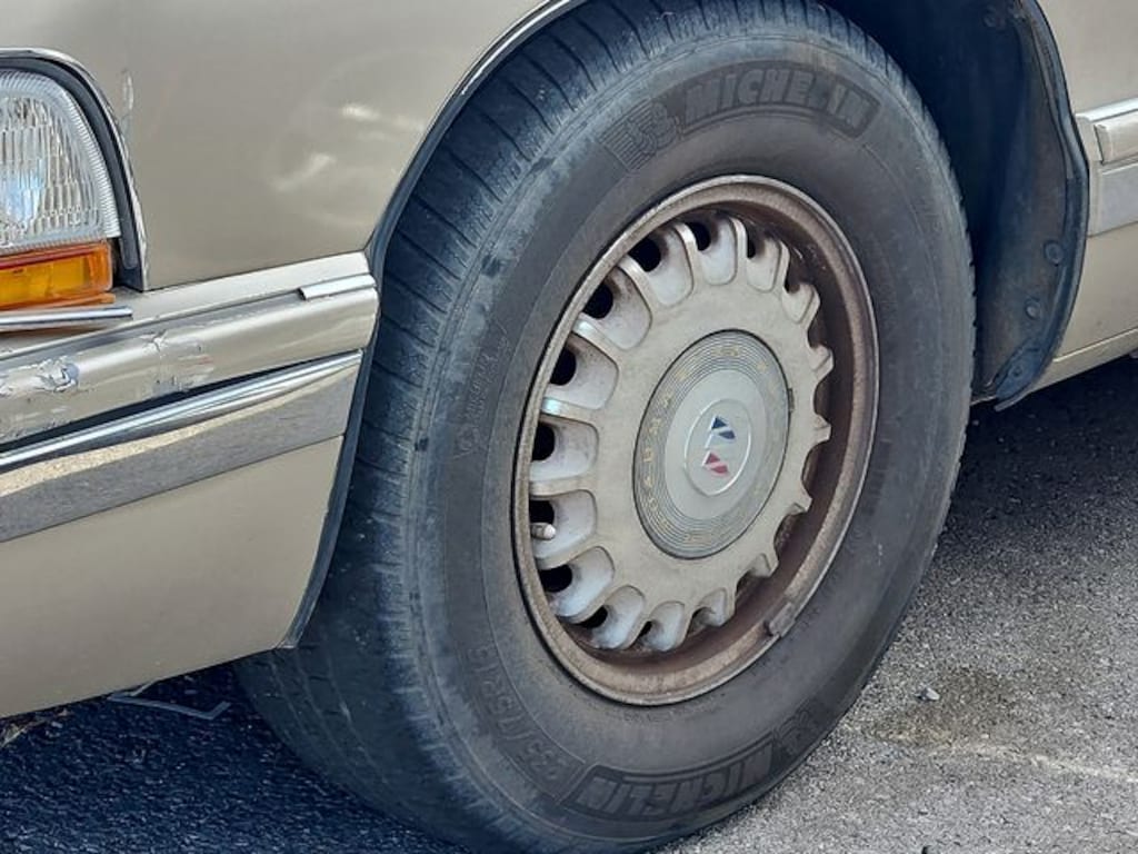 Used 1996 Buick Roadmaster Limited Collector's Ed V8 (STD is Estimated) Sedan