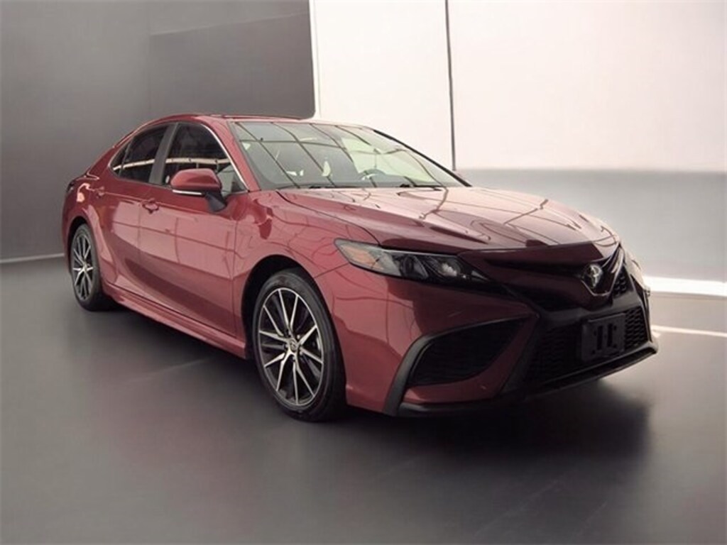 Used 2024 Toyota Camry SE Sedan