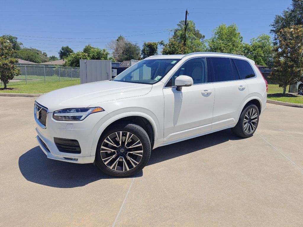 2022 Volvo XC90 T5 Momentum FWD's photo