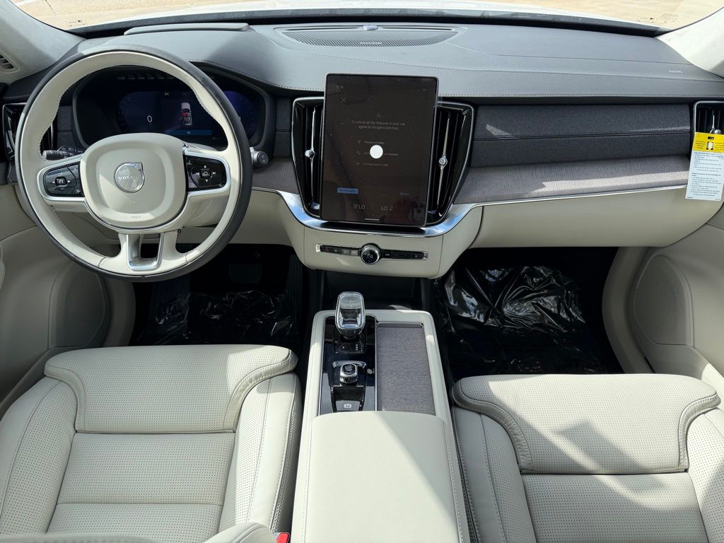 2026 Volvo XC90 Ultra - Photo 16