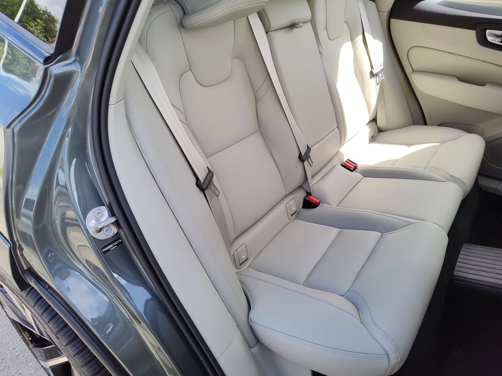 2026 Volvo XC60 Ultra - Photo 17