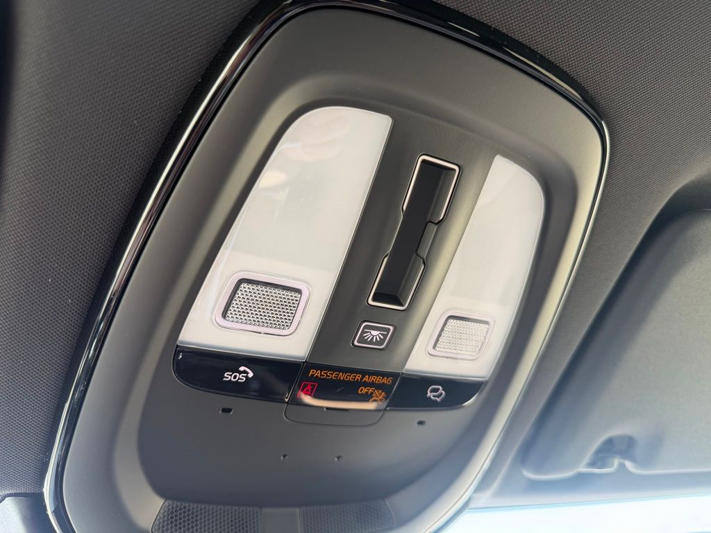 2026 Volvo XC60 Core - Photo 23