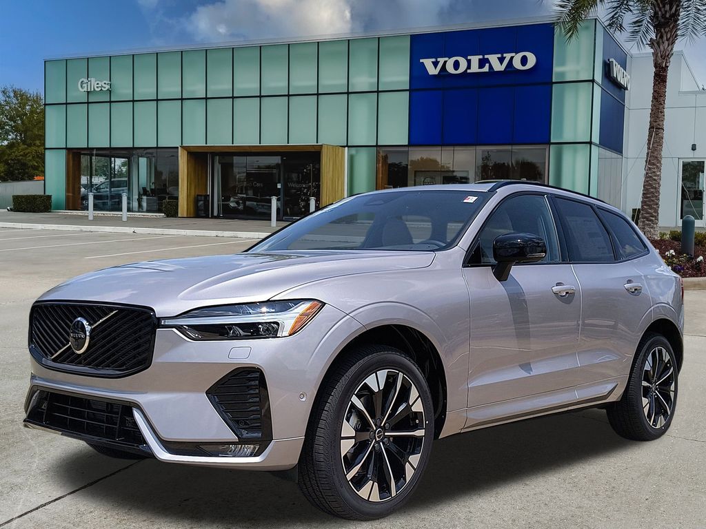 2026 Volvo XC60 Plus's photo