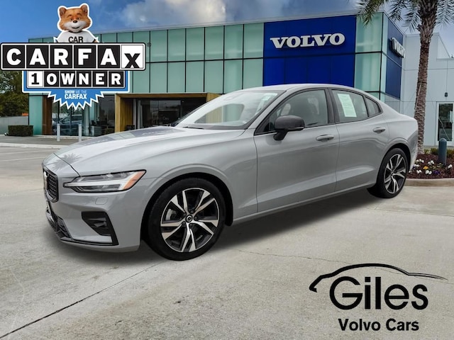 2025 Volvo S60 B5 Core Sedan
