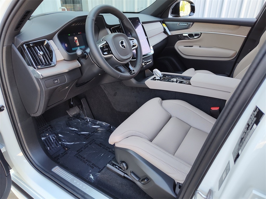 New 2026 Volvo XC90 B6 Ultra Dark Theme 6-Seater SUV