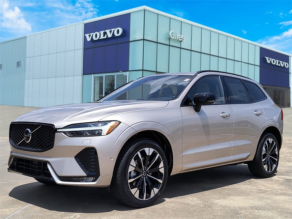 2026 Volvo XC60 Plus's photo