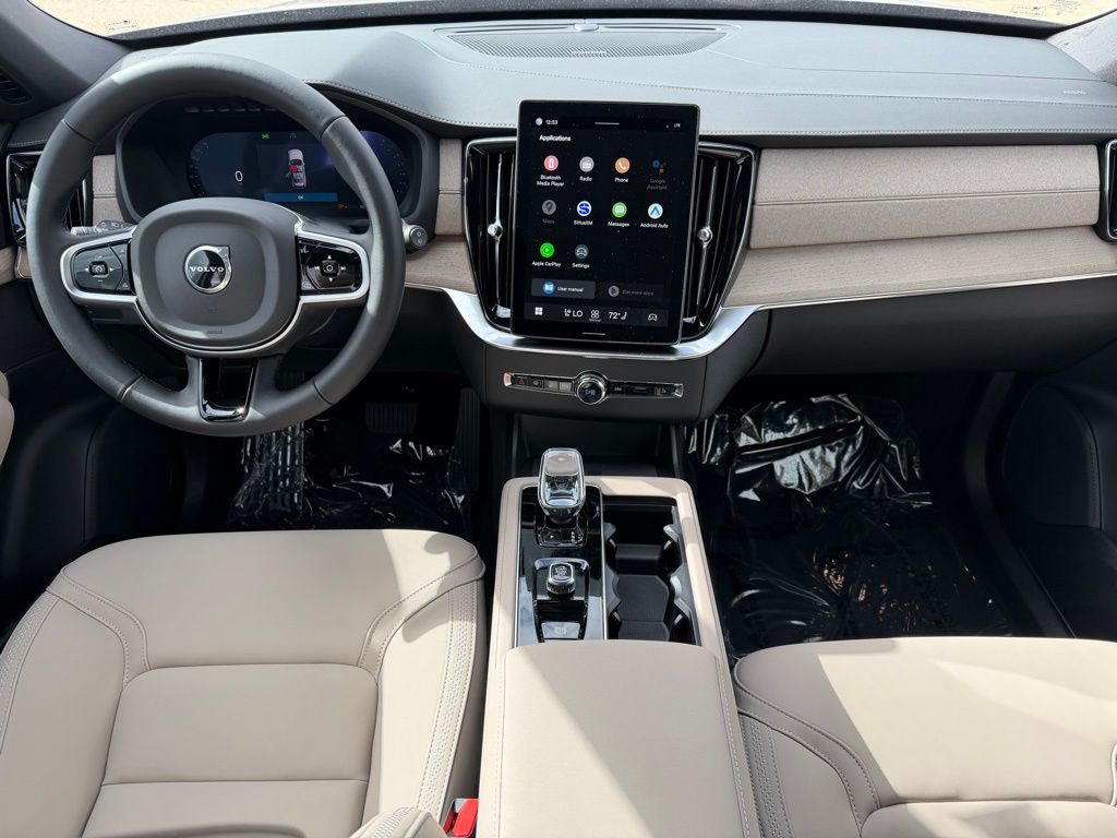 2026 Volvo XC90 Plus - Photo 16