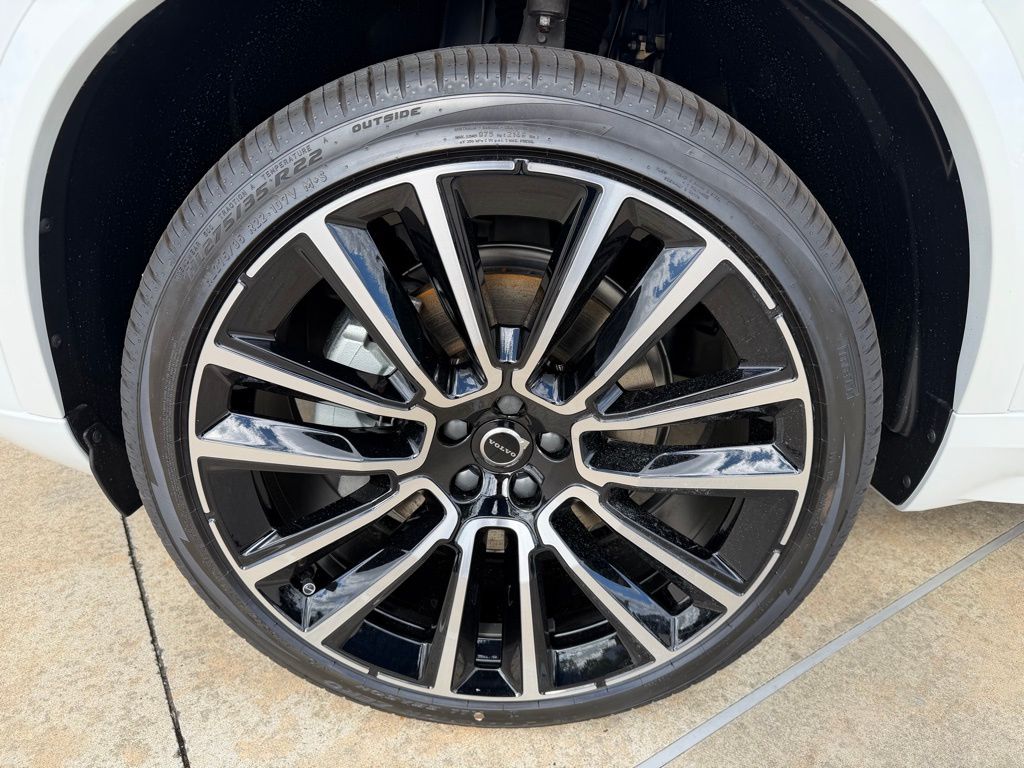 2026 Volvo XC90 Ultra - Photo 10