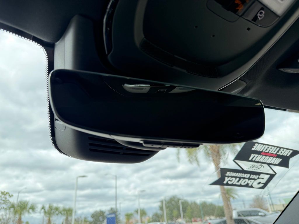 2026 Volvo XC90 Plus - Photo 22