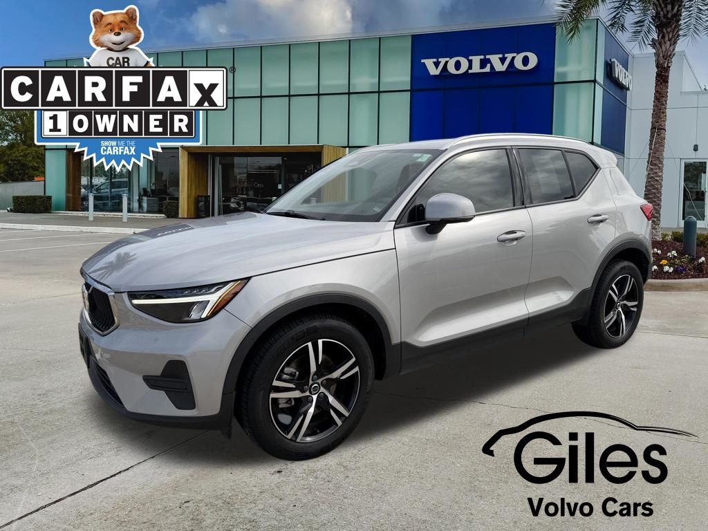 2023 Volvo XC40 B5 Core