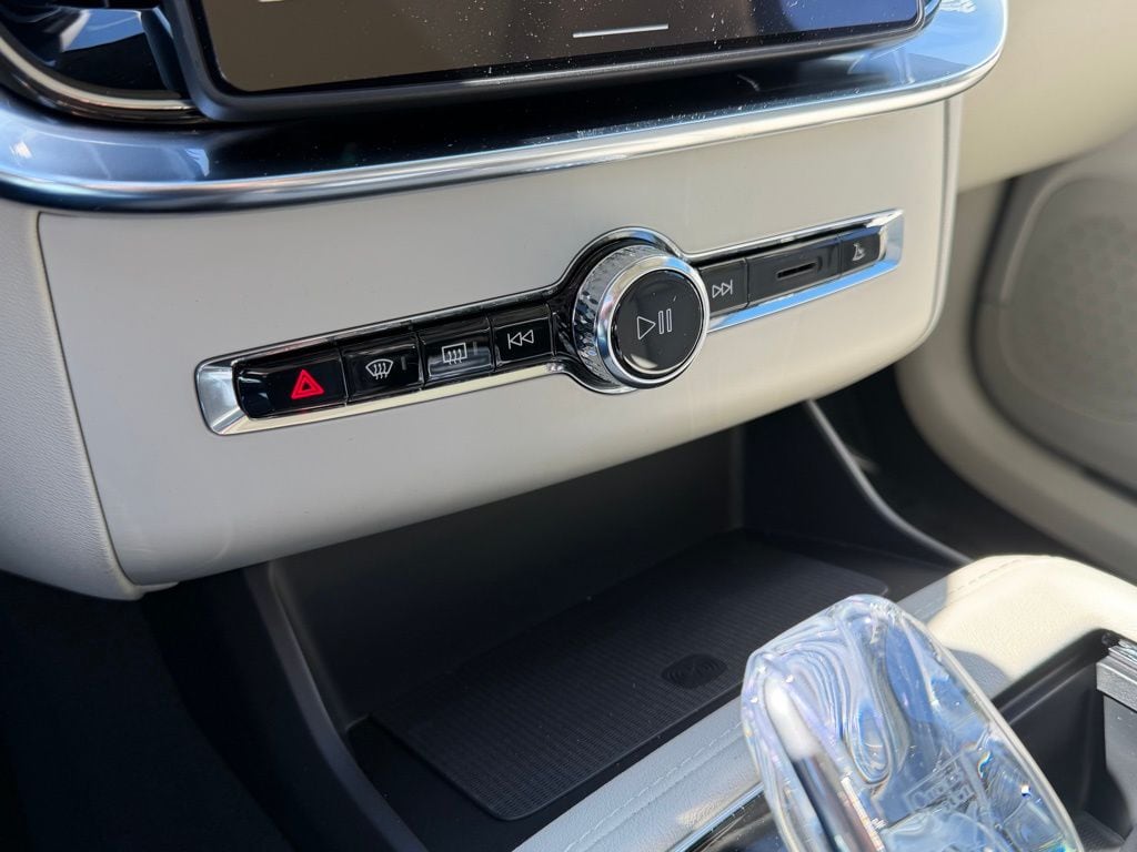 2026 Volvo XC90 Ultra - Photo 22