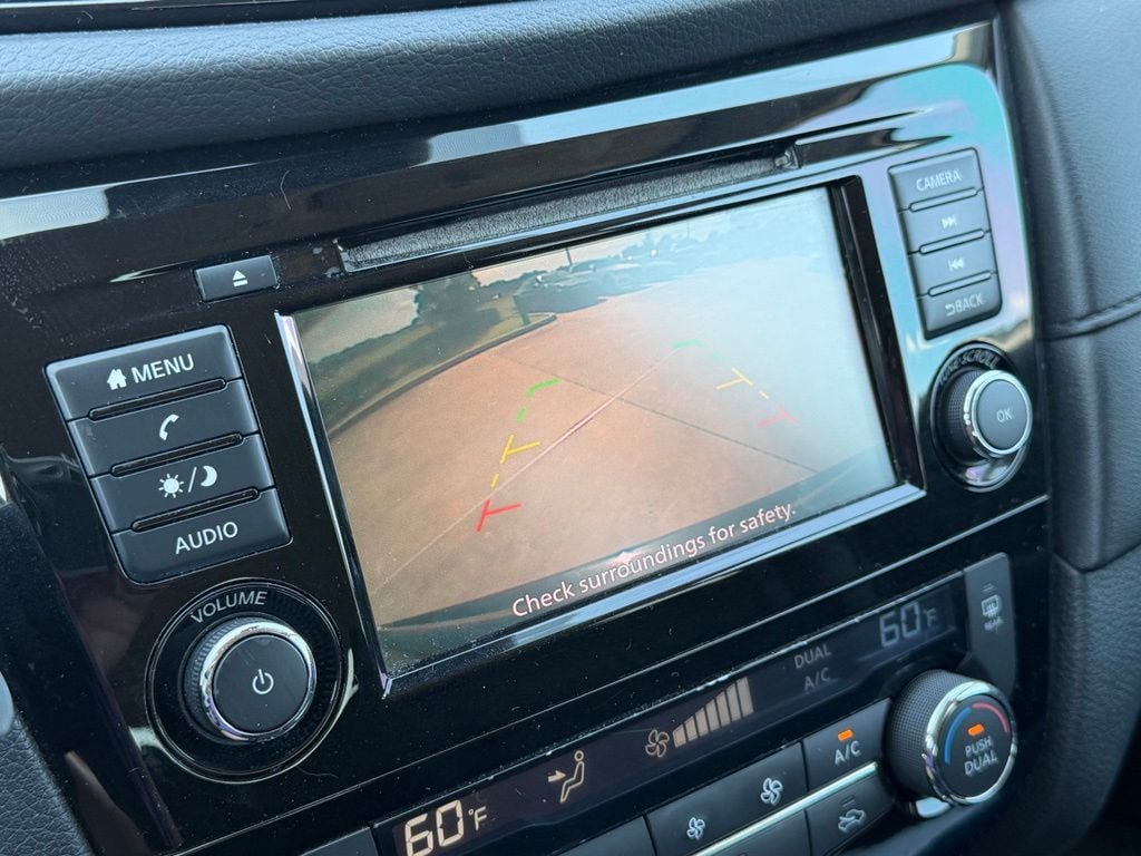 2019 Nissan Rogue SV - Photo 19