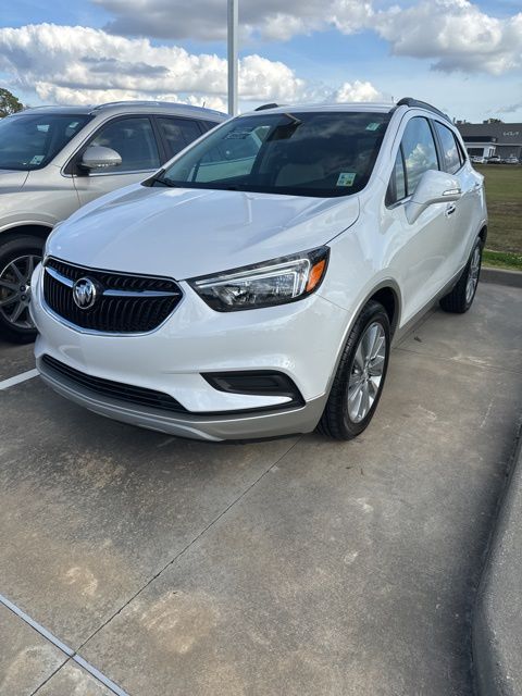 2018 Buick Encore Preferred's photo