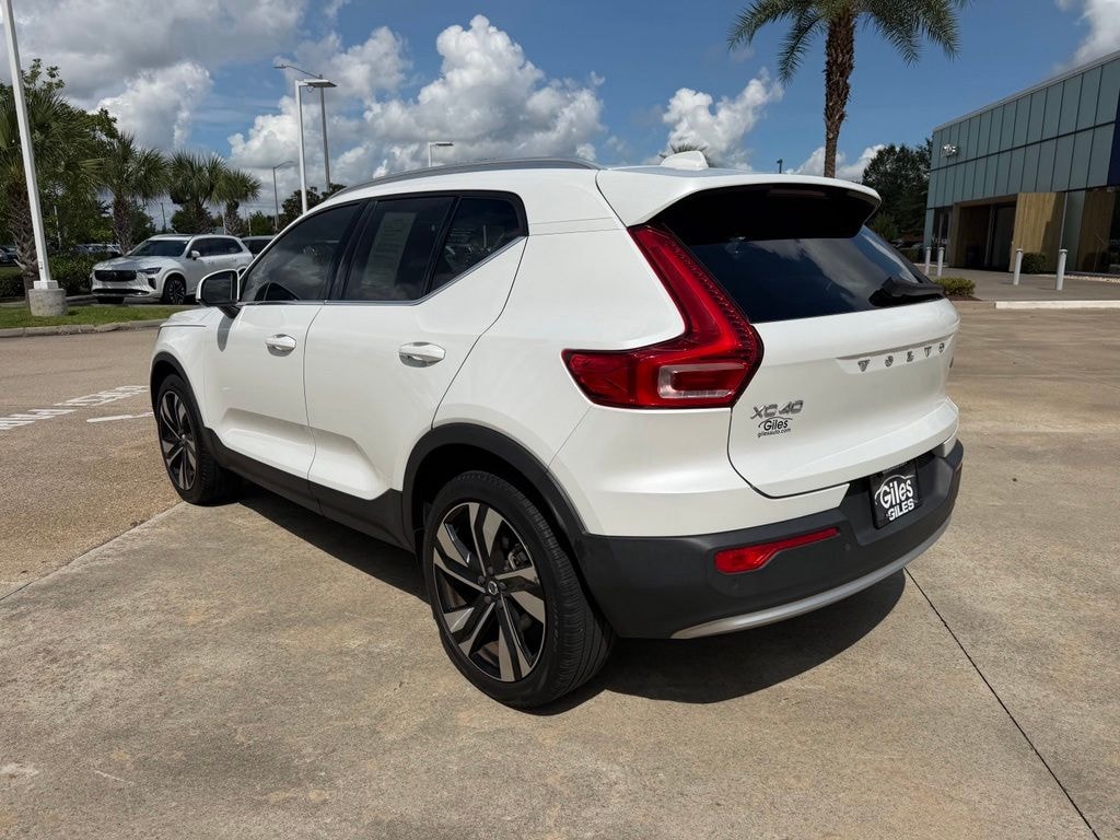 Used 2023 Volvo XC40 B5 AWD Ultimate Bright SUV