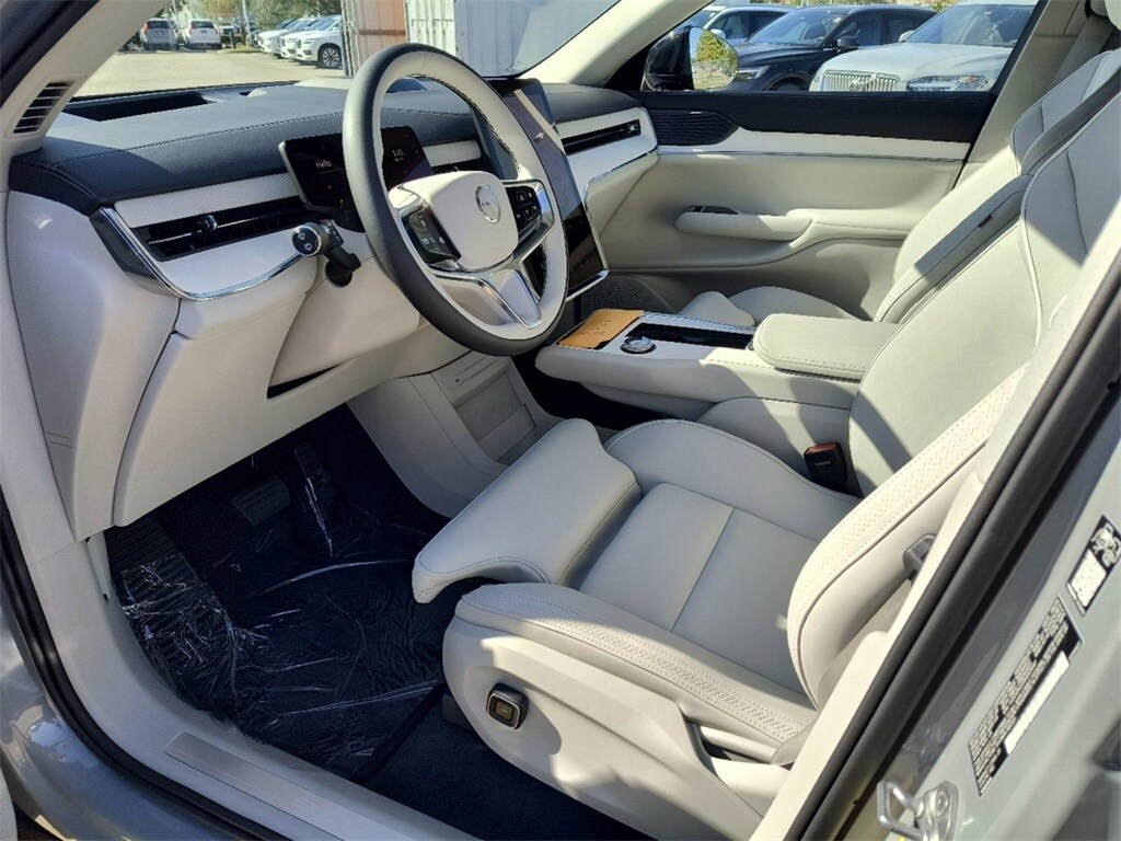 2025 Volvo EX90 Twin Motor Ultra photo 2