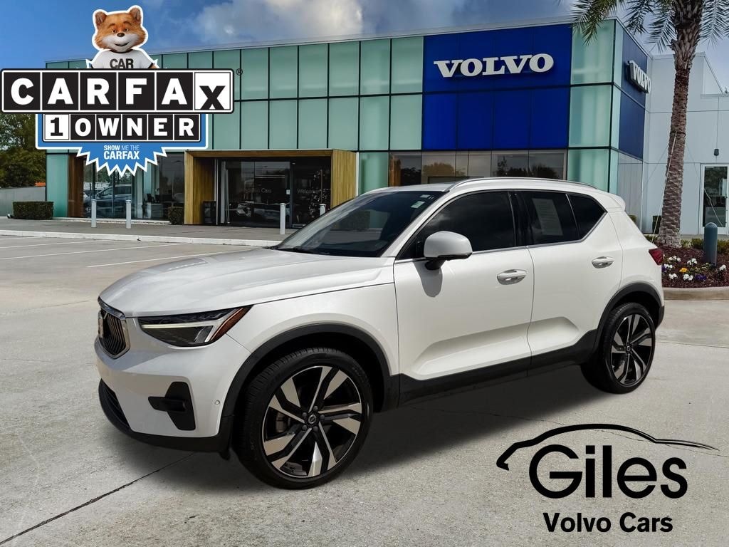Used 2023 Volvo XC40 B5 AWD Ultimate Bright SUV