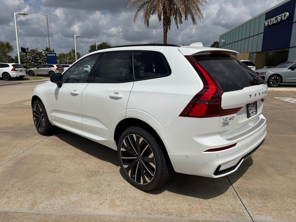 2026 Volvo XC60 Ultra - Photo 3