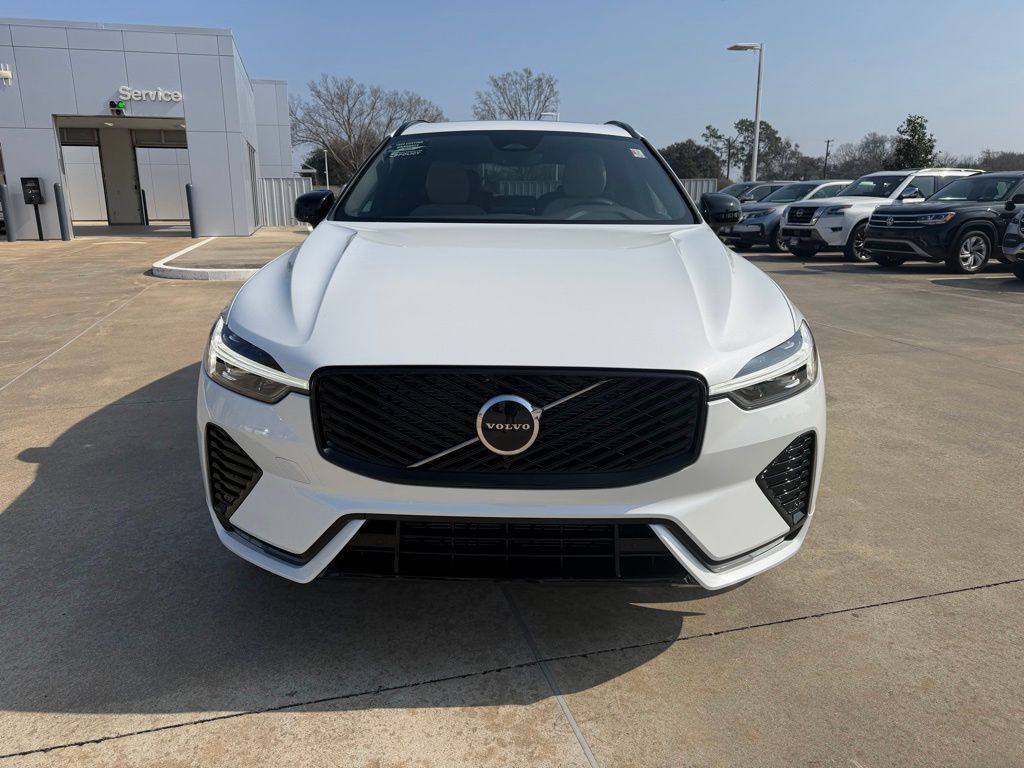 2026 Volvo XC60 Core - Photo 9