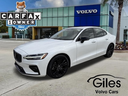 2023 Volvo S60 B5 FWD Plus Black Sedan