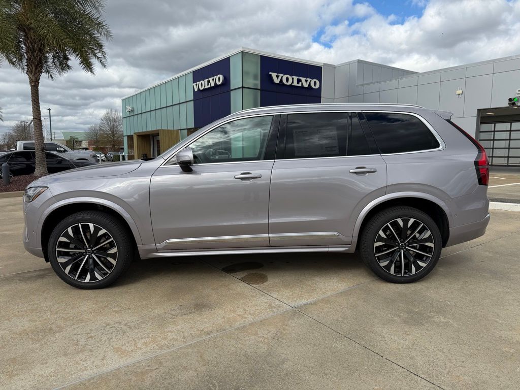 2026 Volvo XC90 Plus - Photo 2