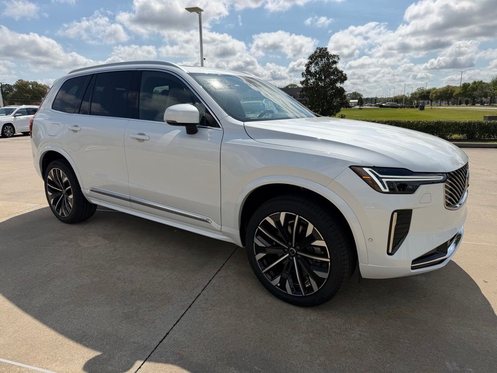 2026 Volvo XC90 Plus - Photo 7