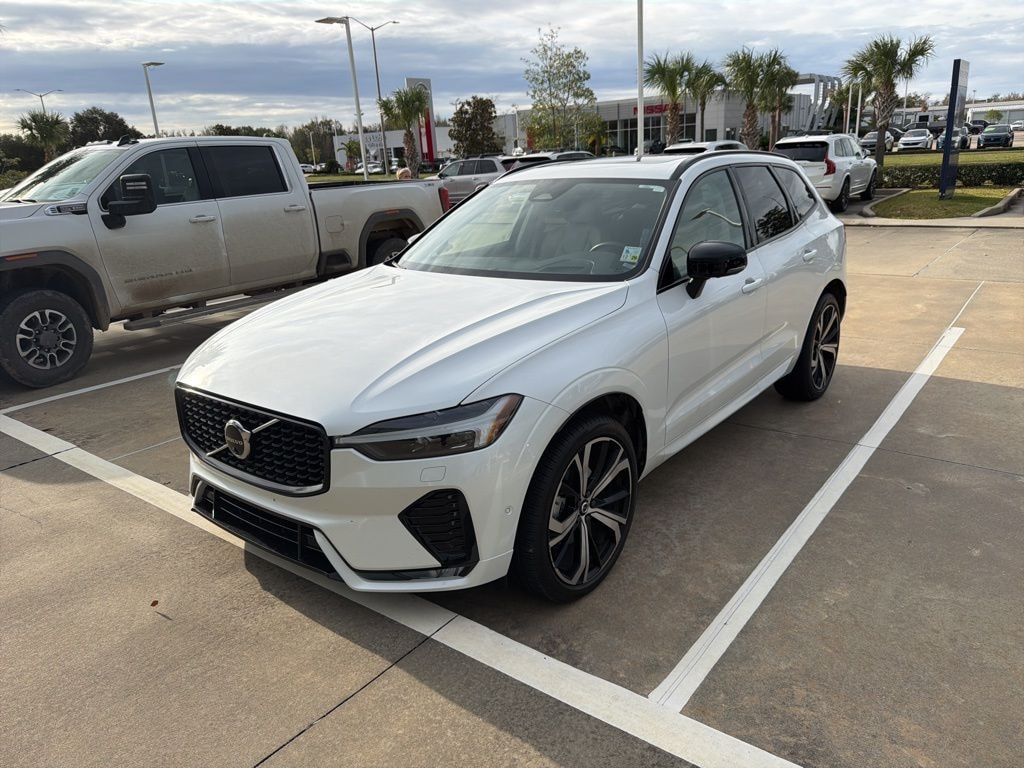 Used 2025 Volvo XC60 B5 Ultra SUV