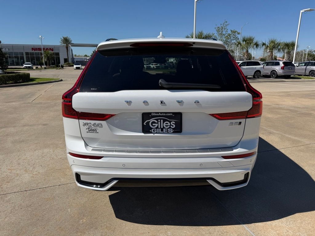 New 2026 Volvo XC60 B5 Plus SUV