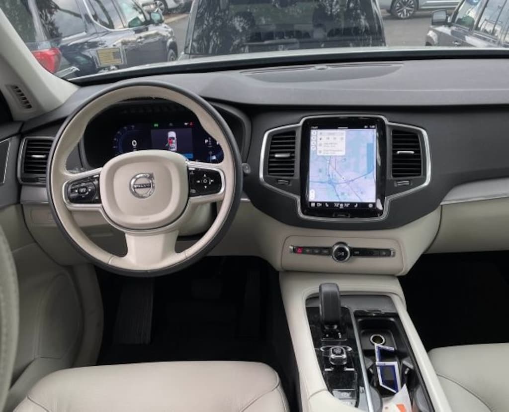 Used 2024 Volvo XC90 B5 Core Bright SUV