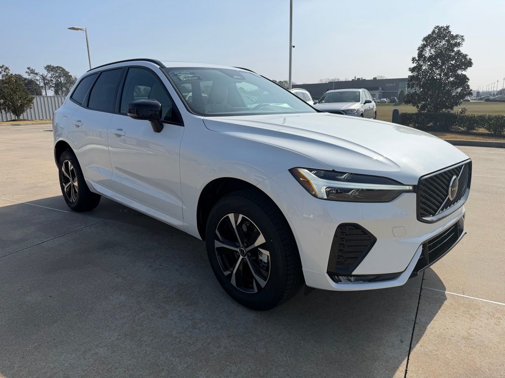 2026 Volvo XC60 Core - Photo 7
