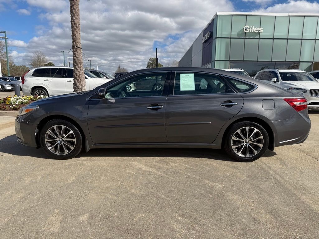 Used 2018 Toyota Avalon XLE Premium Sedan
