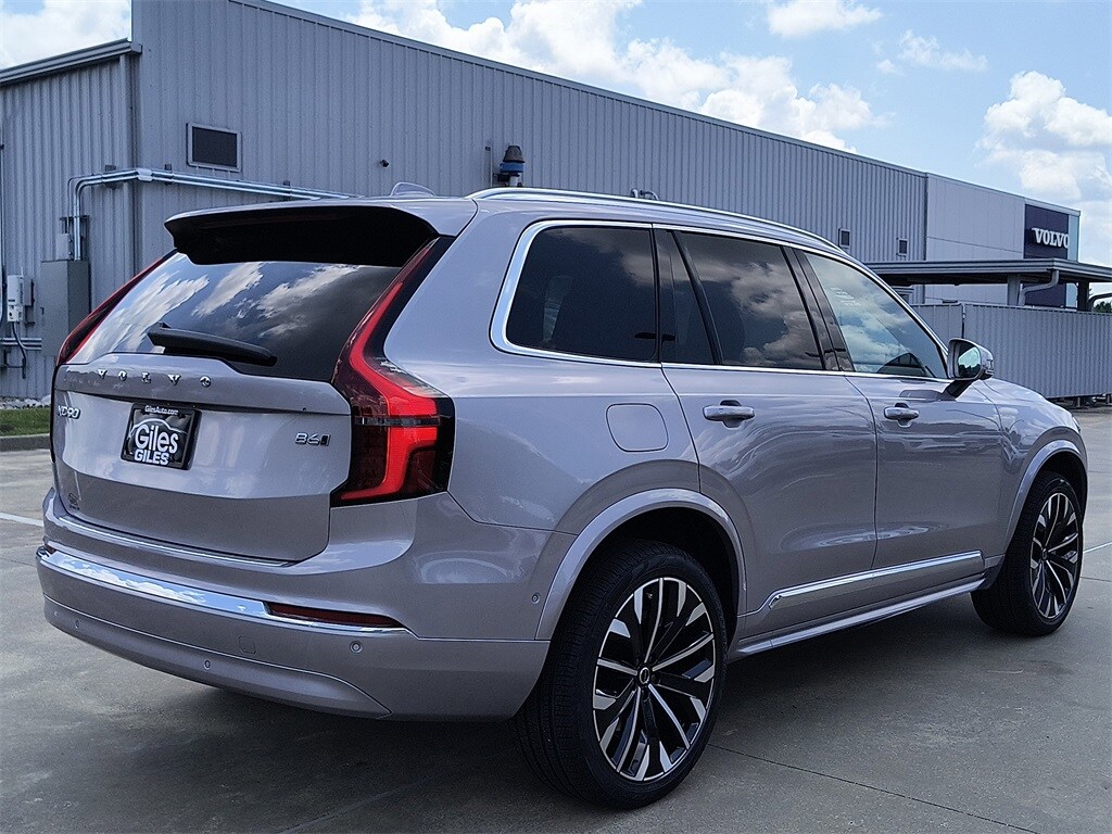 2026 Volvo XC90 Plus photo 4
