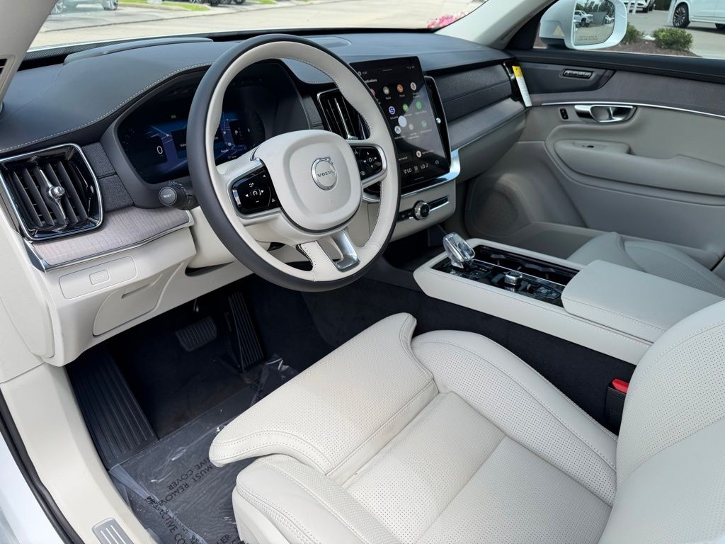 2026 Volvo XC90 Ultra - Photo 12