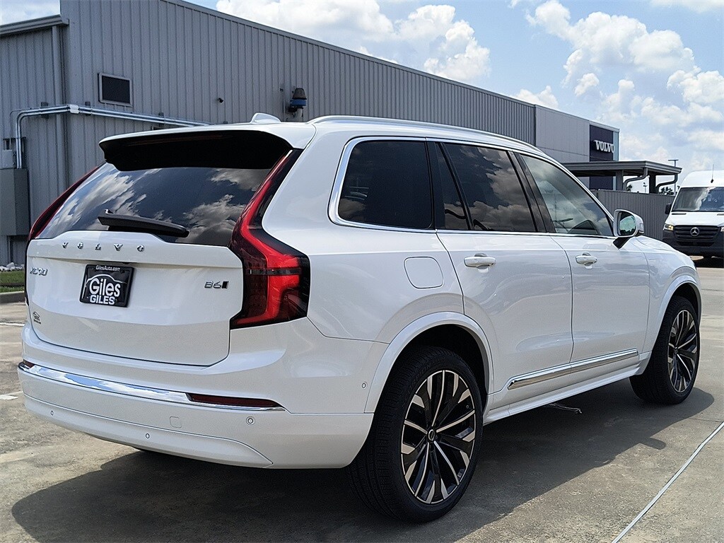 2026 Volvo XC90 photo 3