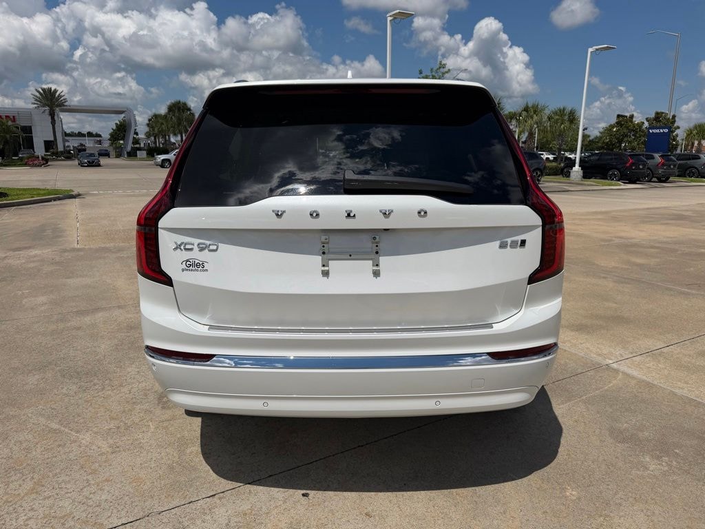 New 2026 Volvo XC90 B5 Ultra 7-Seater SUV