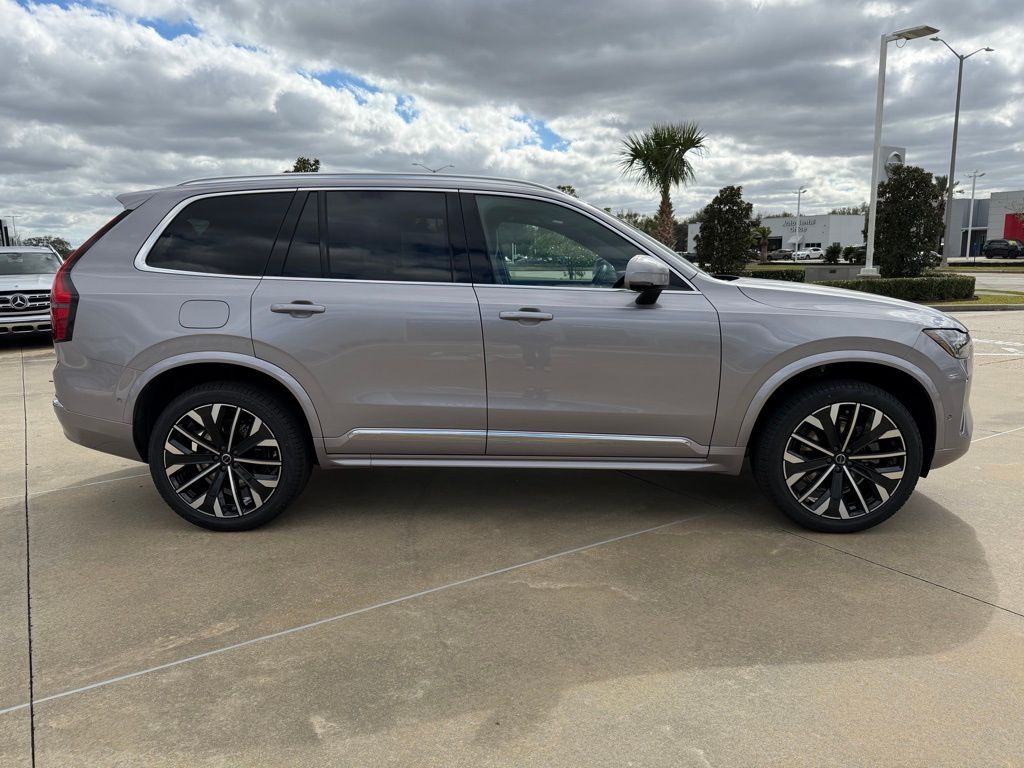 2026 Volvo XC90 Plus - Photo 6