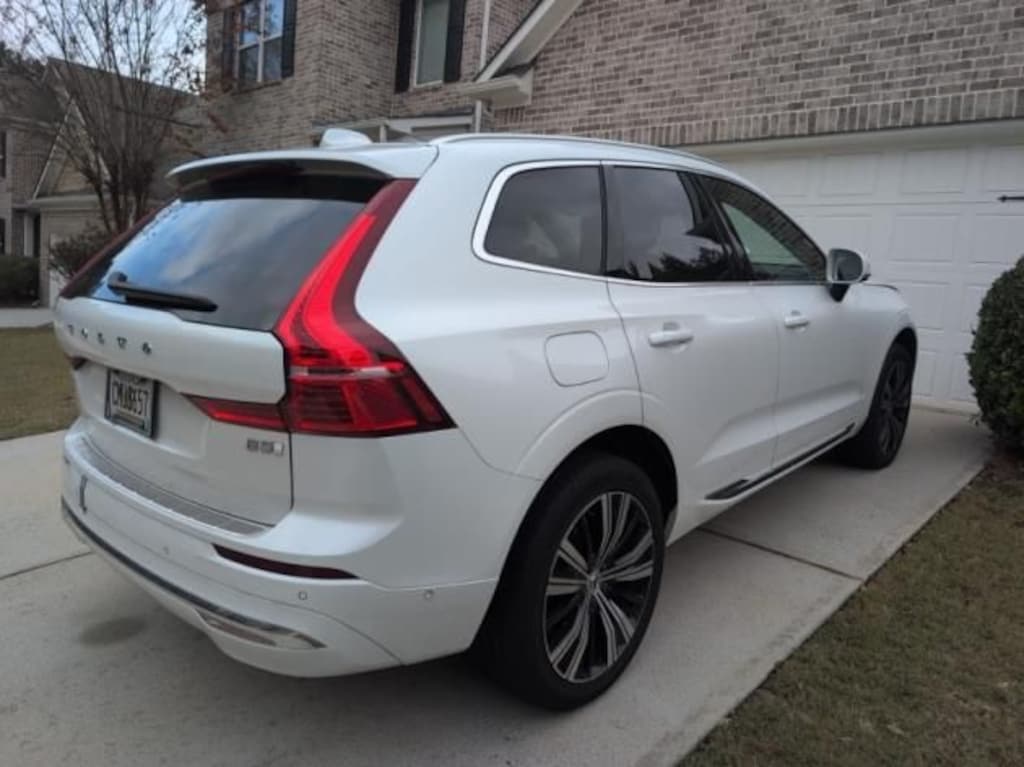 Used 2023 Volvo XC60 B5 FWD Plus Bright SUV