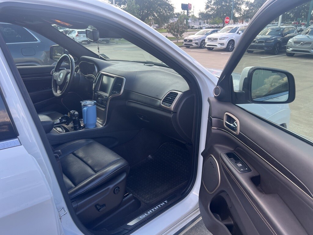 2015 Jeep Grand Cherokee Summit photo 2