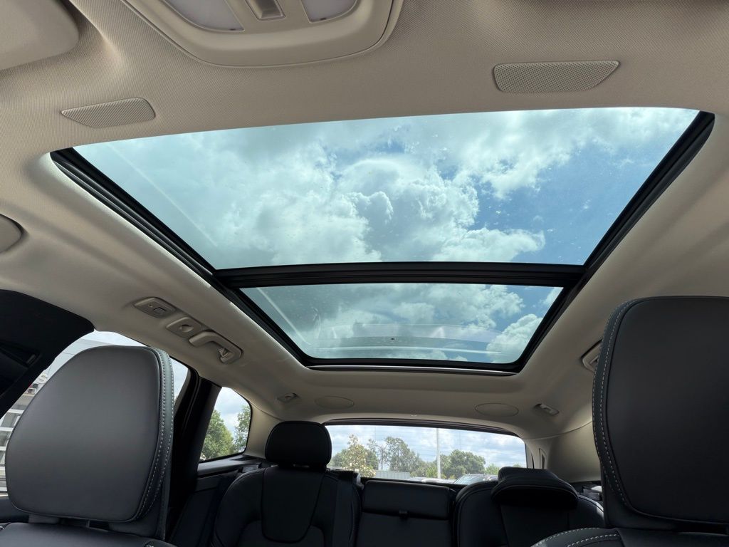 2026 Volvo XC60 Ultra - Photo 23