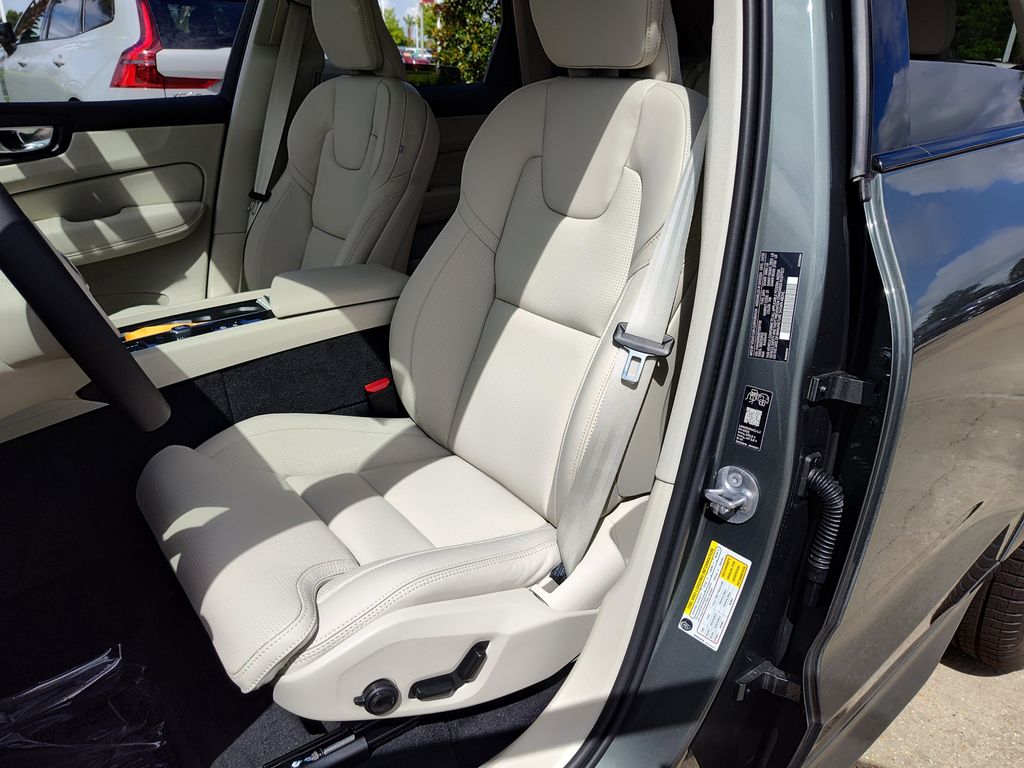 2026 Volvo XC60 Ultra - Photo 7
