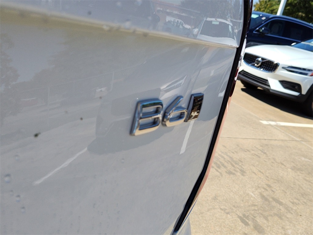 New 2026 Volvo XC90 B6 Ultra Dark Theme 6-Seater SUV