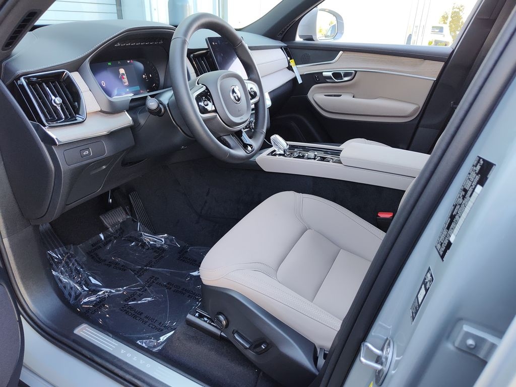 New 2026 Volvo XC90 B6 Plus 6-Seater SUV