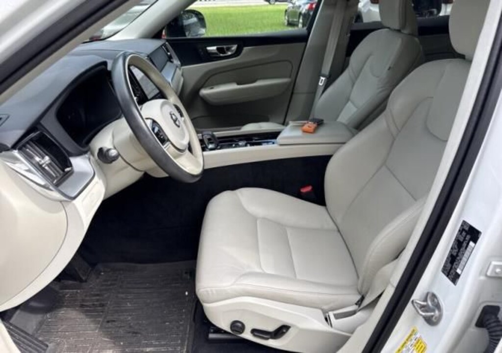 Used 2024 Volvo XC60 B5 Core Dark SUV